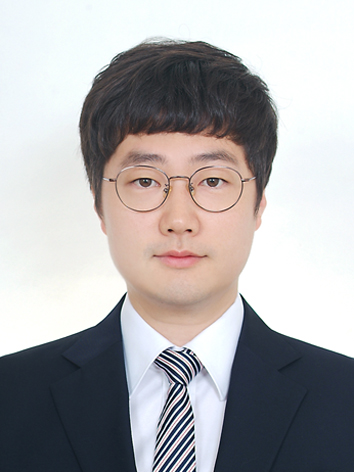 김용현 professor